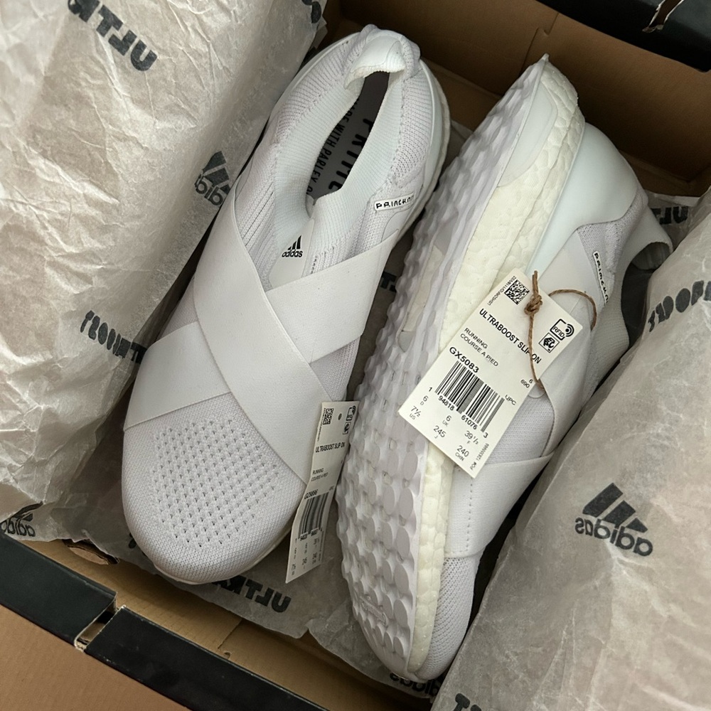 Adidas Women’s white Ultraboost DNA Running Shoe, slip on